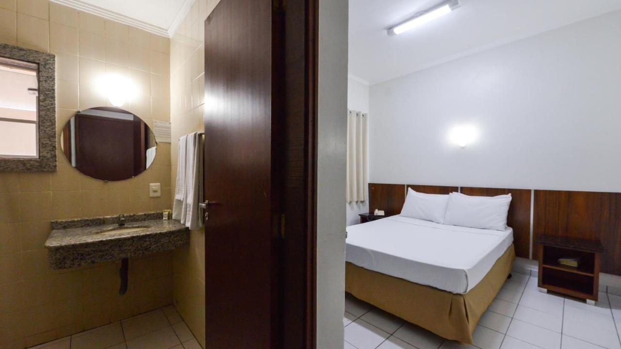 Araucaria Hotel Business - Maringá Екстериор снимка